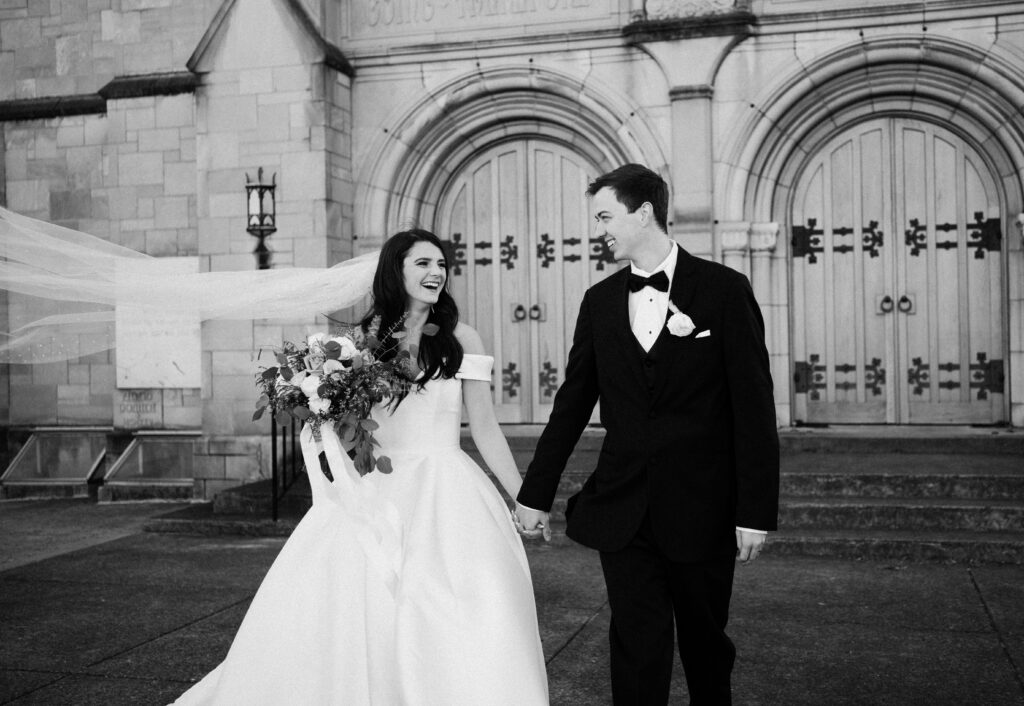 Knoxville, Tennessee Wedding and Elopement Photographer