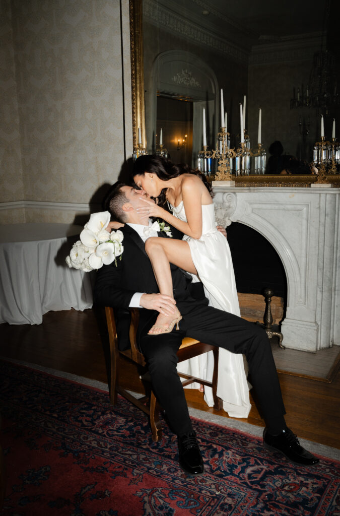 Elegant Estate Wedding at the Bleak House in Knoxville, Tennessee