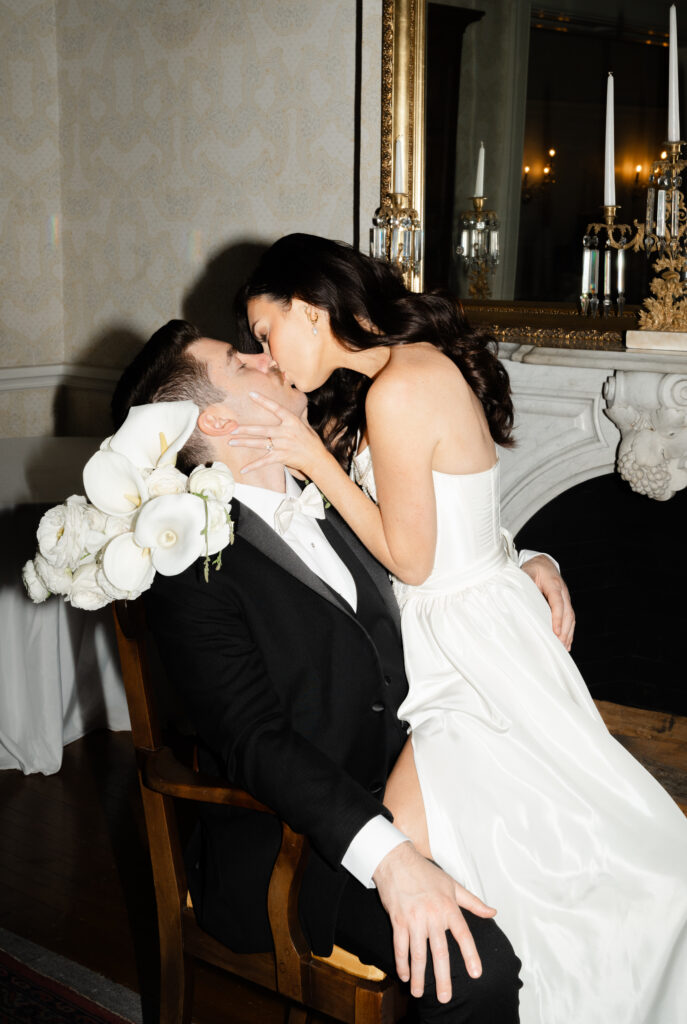 Elegant Estate Wedding at the Bleak House in Knoxville, Tennessee