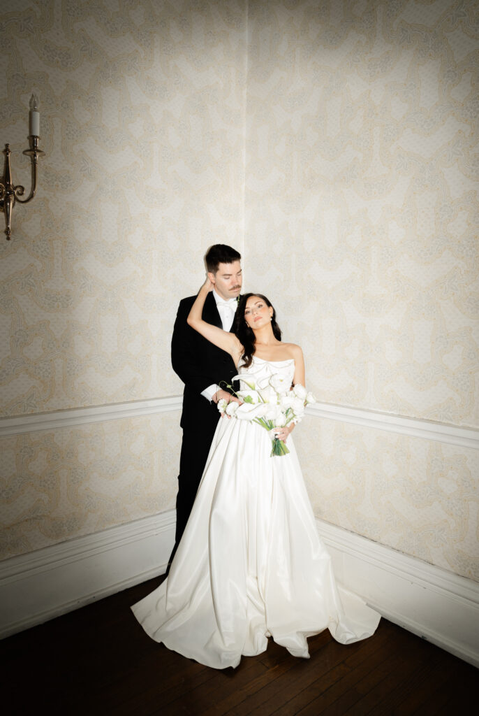 Elegant Estate Wedding at the Bleak House in Knoxville, Tennessee
