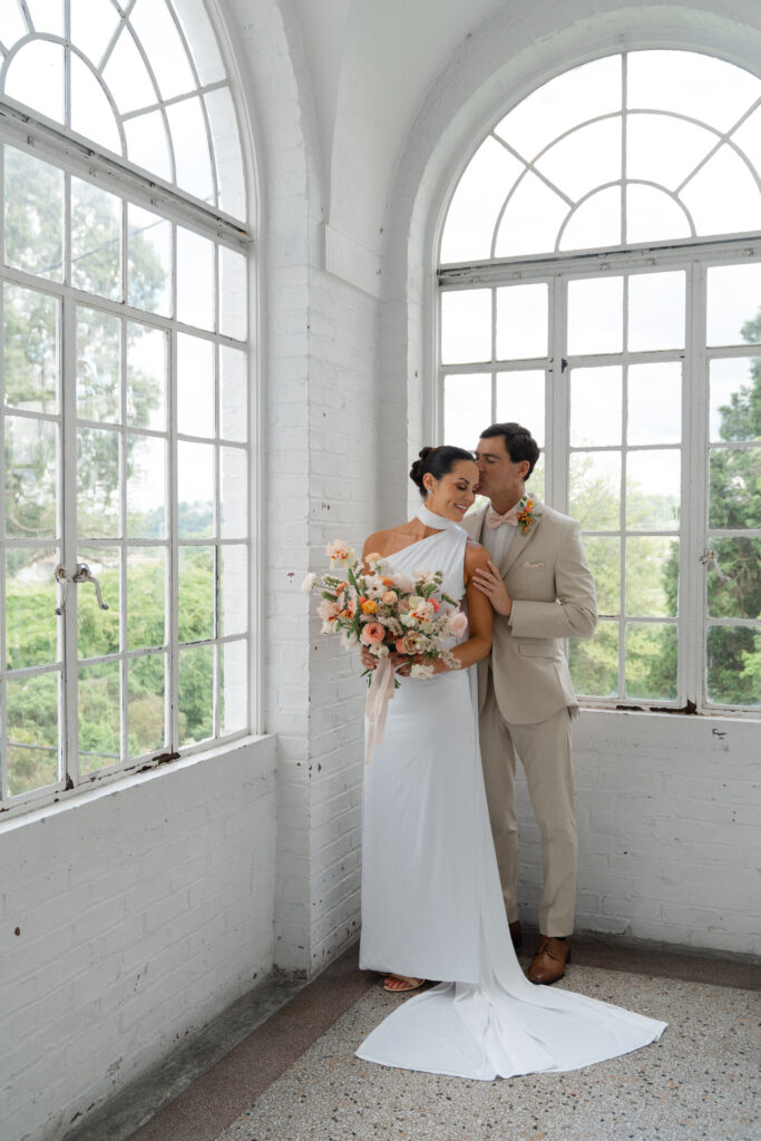 Classic Estate Wedding at the Bleak House in Knoxville, Tennessee