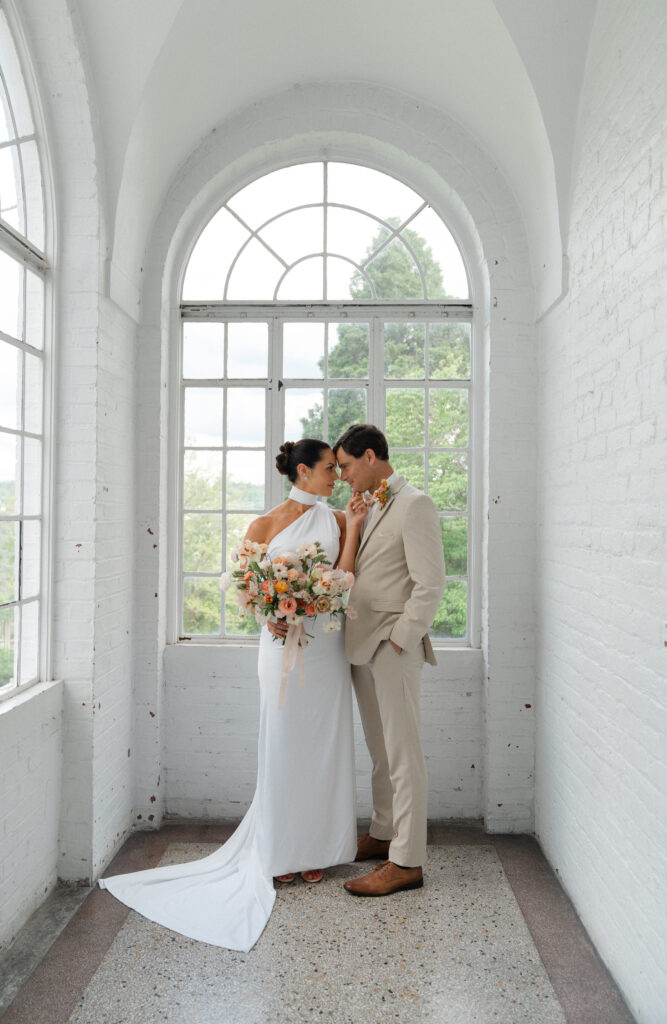 Classic Estate Wedding at the Bleak House in Knoxville, Tennessee