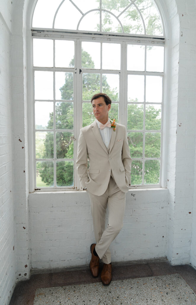 Classic Estate Wedding at the Bleak House in Knoxville, Tennessee