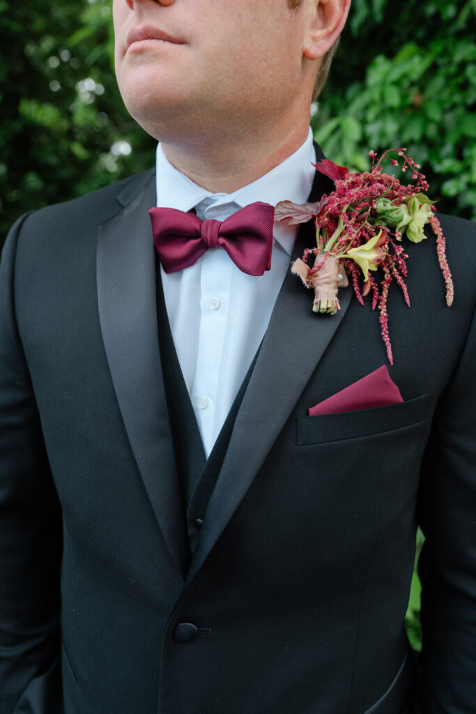 Estate Wedding at the Bleak House in Knoxville, Tennessee