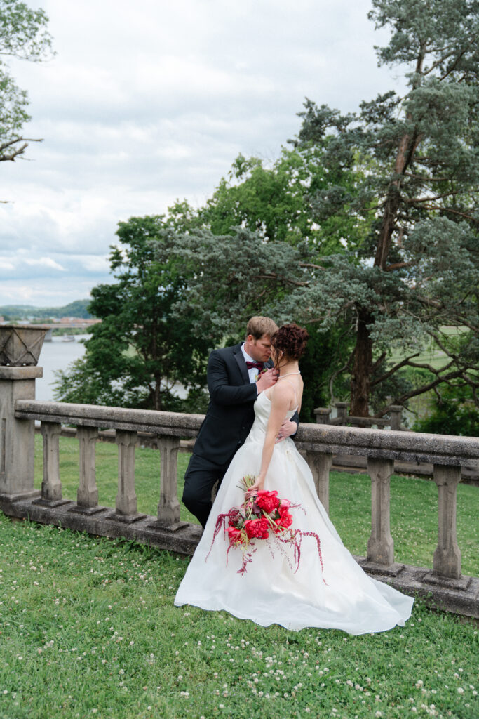 Estate Wedding at the Bleak House in Knoxville, Tennessee