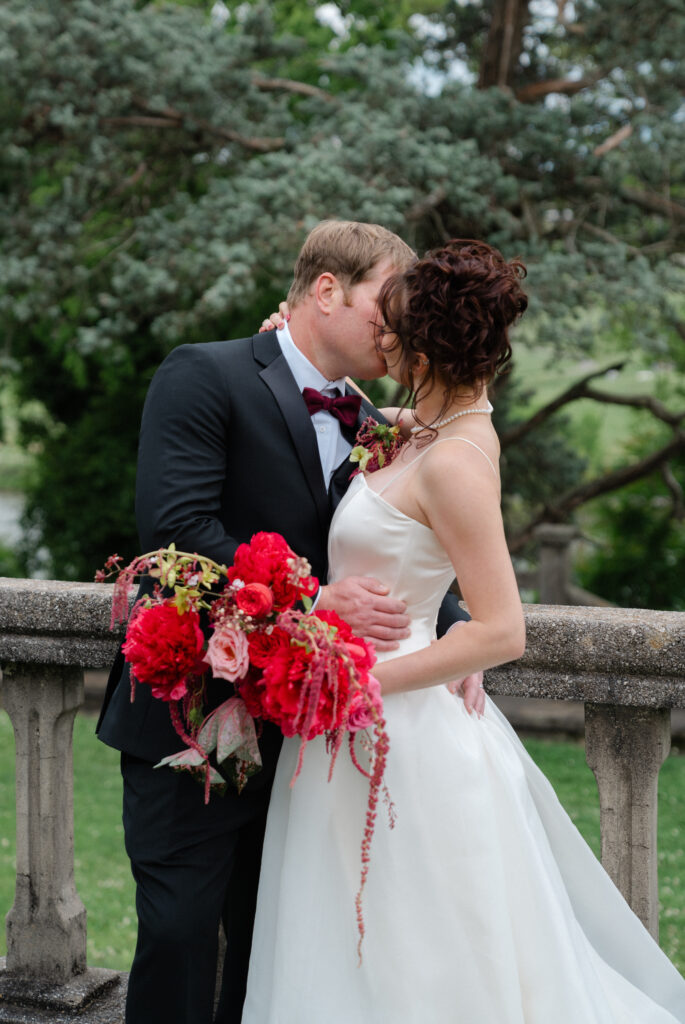 Estate Wedding at the Bleak House in Knoxville, Tennessee