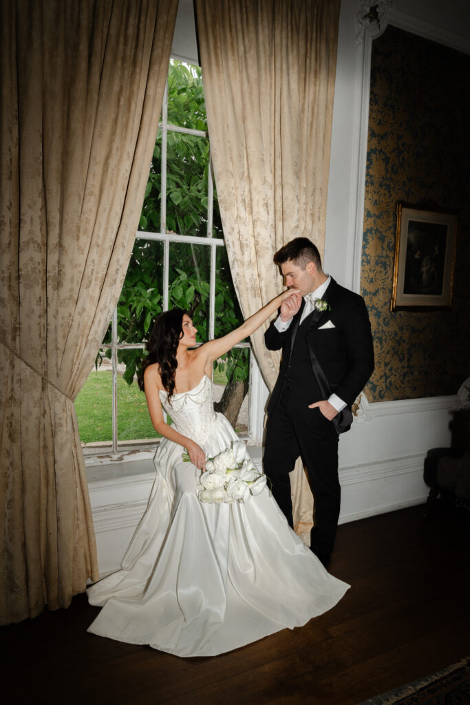 Elegant Estate Wedding at the Bleak House in Knoxville, Tennessee