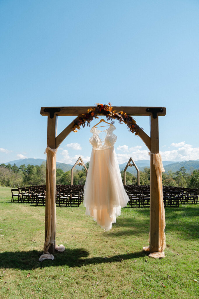 Fall Wedding at Harper's Vineyard in Townsend, Tennessee