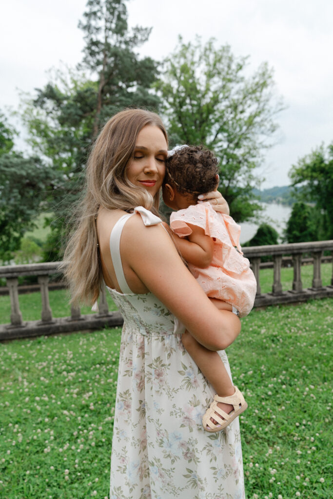Family Photography Session at the Bleak House in Knoxville, Tennessee - Captured By Hayley Howard Photography
