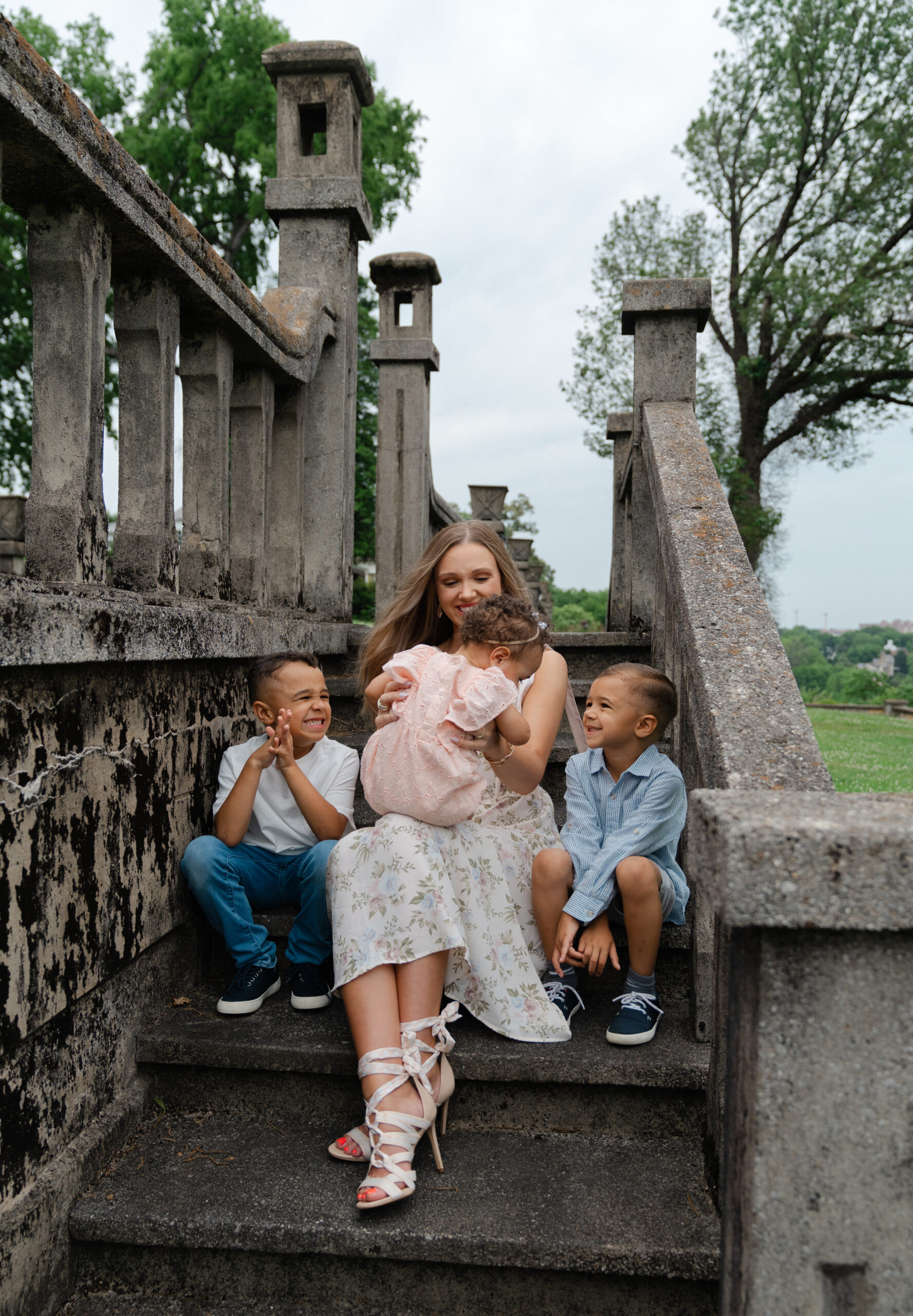 Family Photography Session at the Bleak House in Knoxville, Tennessee - Captured By Hayley Howard Photography