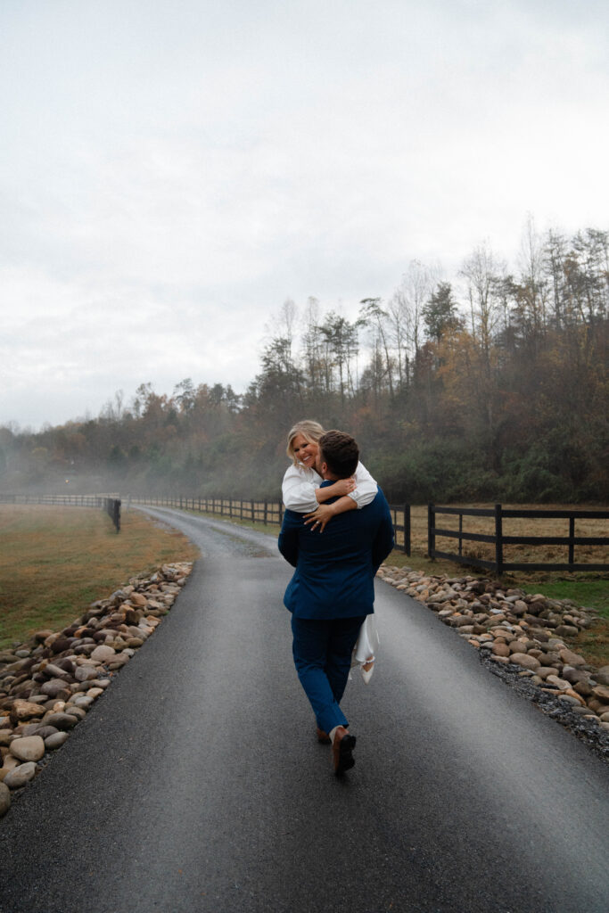 Rainy fall wedding at 4 Points Farm in Sevierville, Tennessee