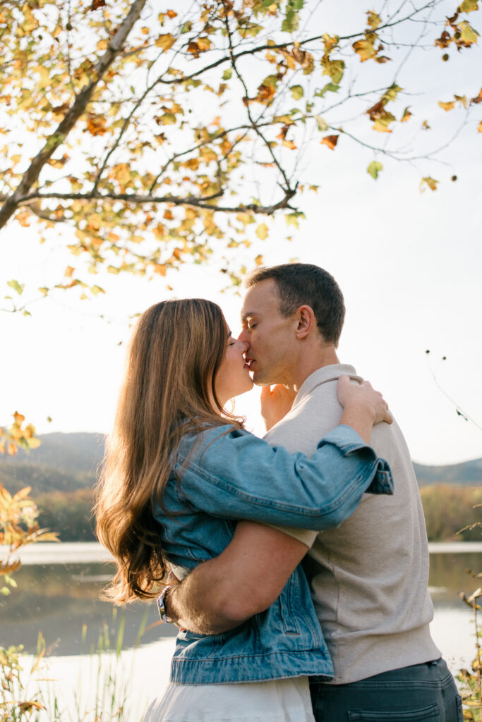 Fall Engagement Session at Cove Lake State Park in Tennessee