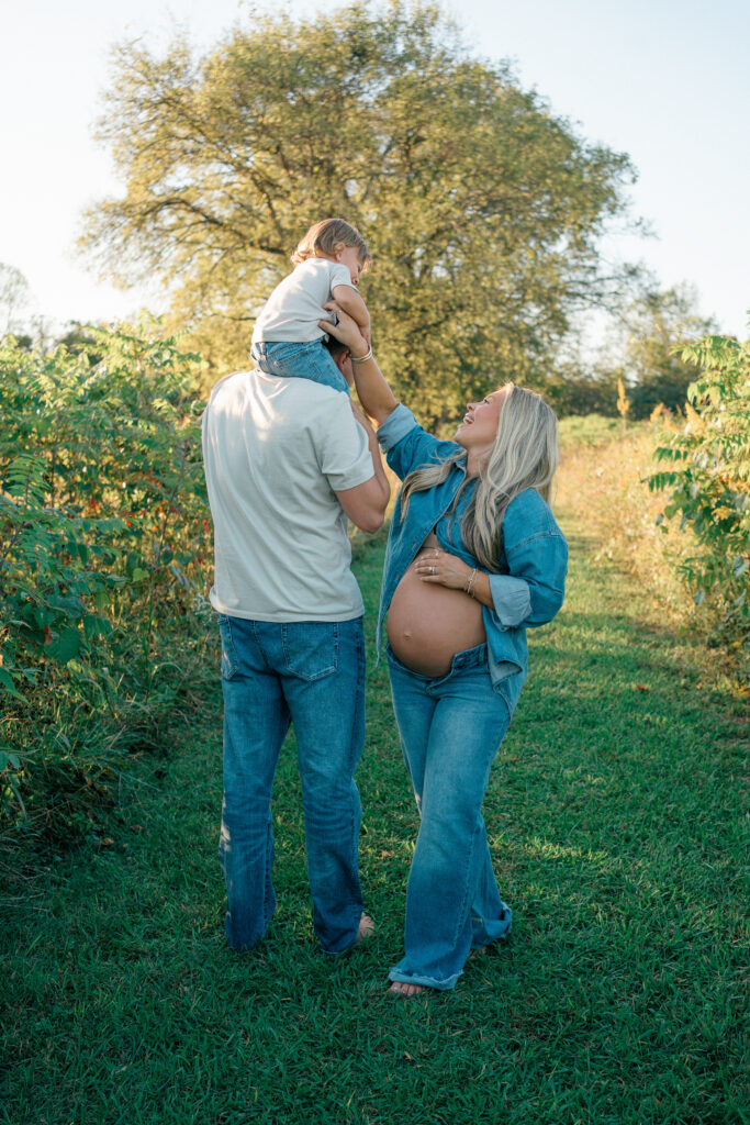 Fall Family Session at Melton Hill Park in Knoxville, Tn
